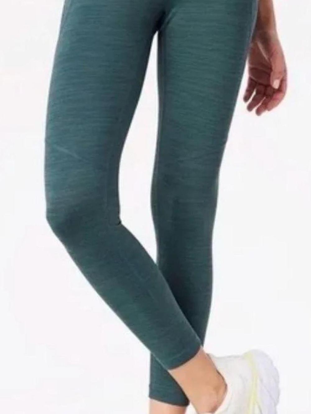 Outdoor Voices Women's Heathered Green Leggings - Comfortable Activewear